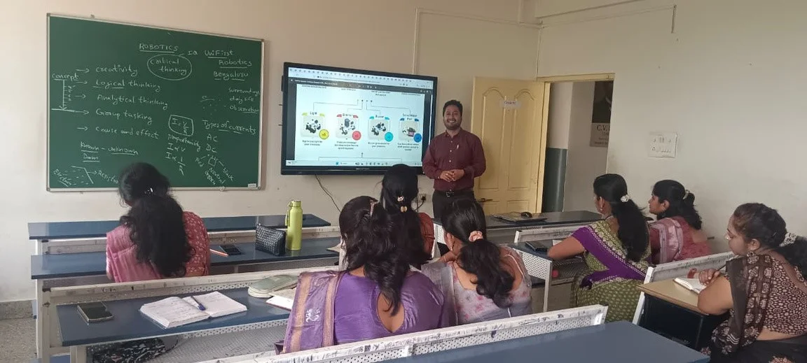 Teacher Training at Soundarya School Image 2